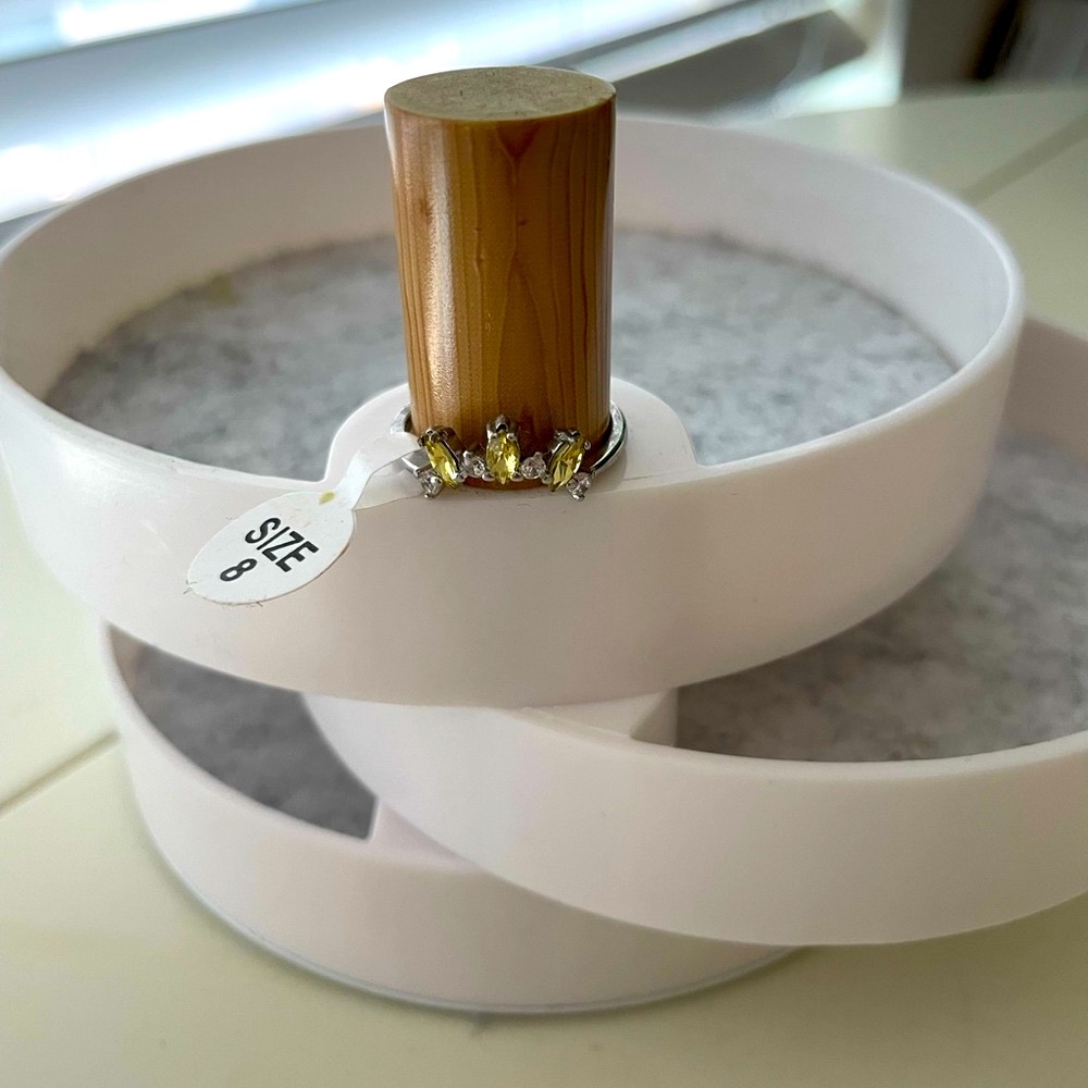 Fragrant Jewels Ring size 8